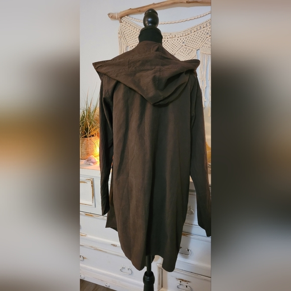 #010 Red Bag Hooded Cardigan - Picture 4 of 5